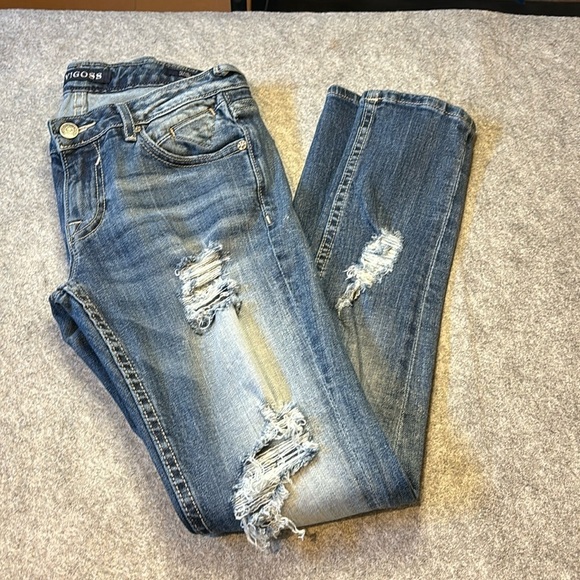 Vigoss Denim - Vigoss Jeans - The Thompson Tomboy,  Medium Wash. Size 25.